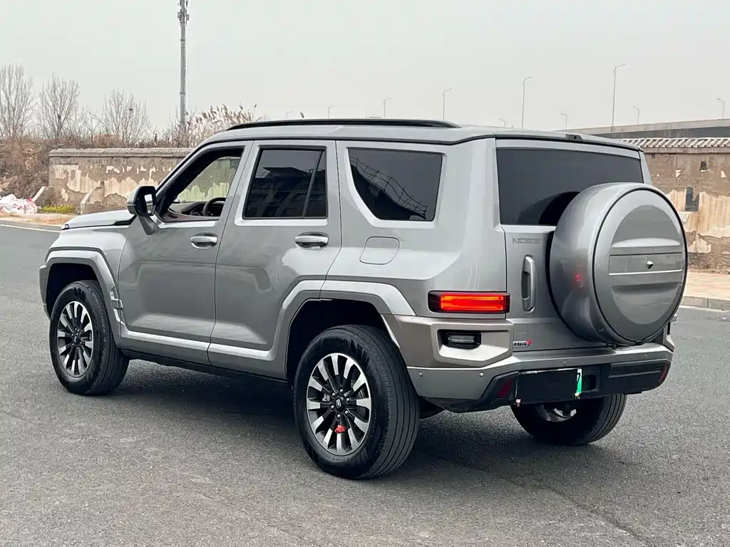 TANK TANK 700 NEW ENERGY