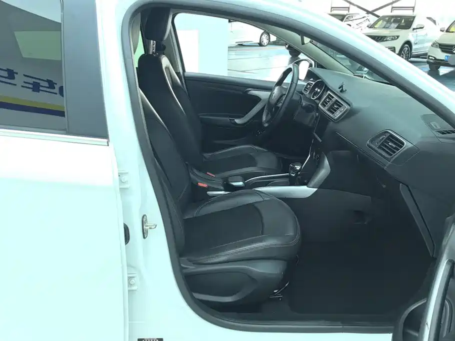 Citroen C3-XR — миниатюра 8