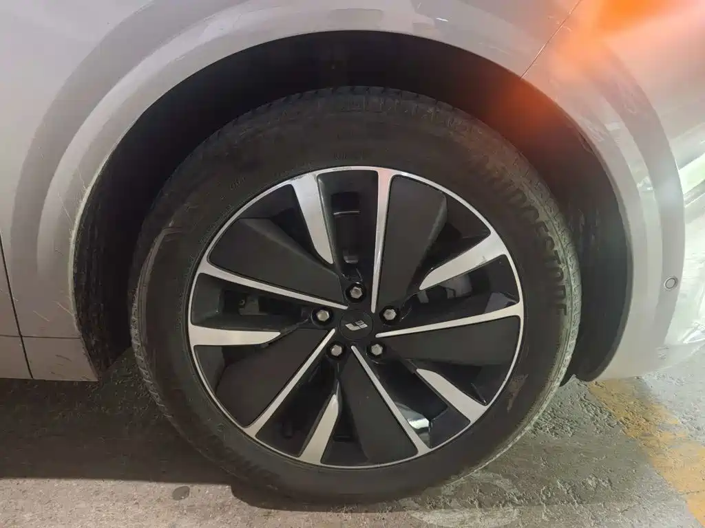 Li Auto Li L6 — миниатюра 6