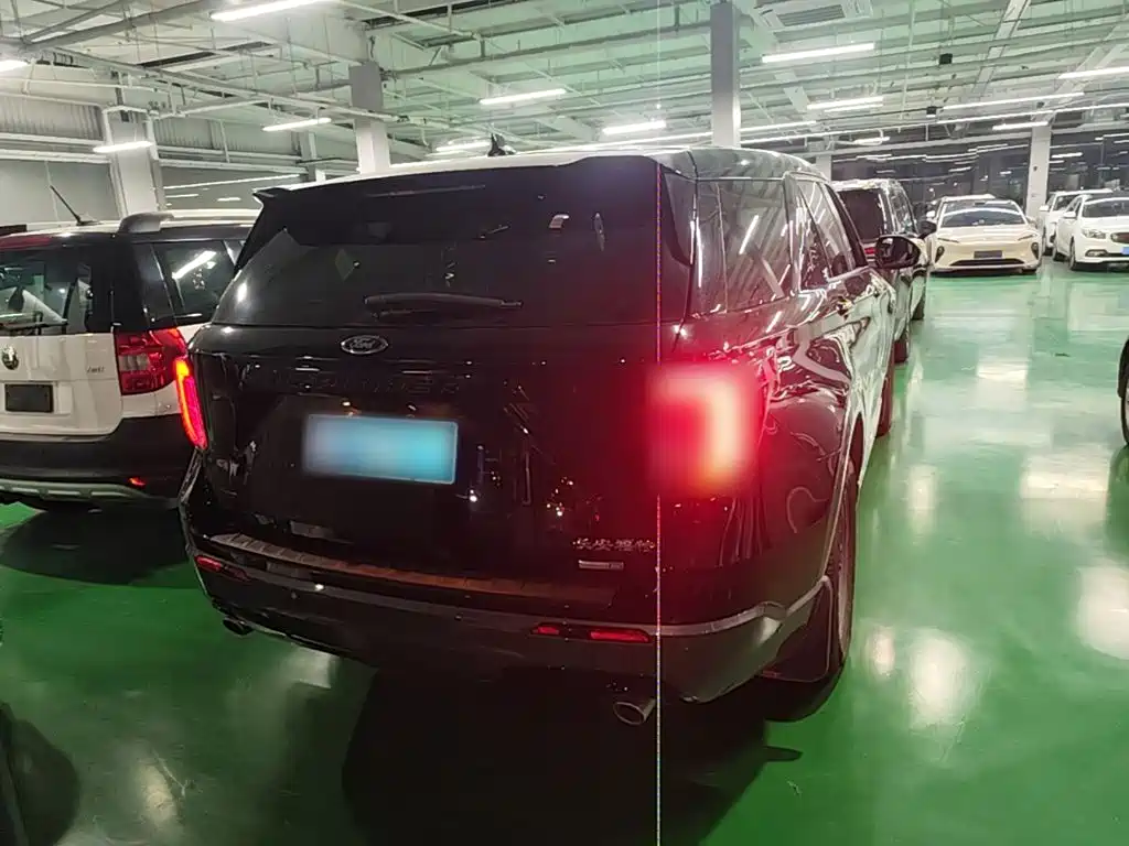 Ford Explorer — миниатюра 7