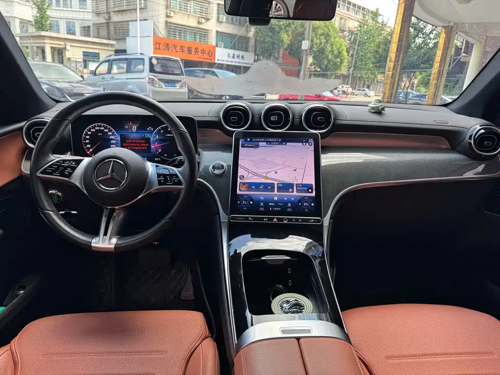 Mercedes-Benz GLC — миниатюра 8
