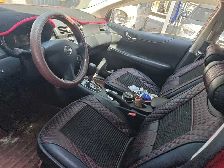 Nissan Tiida — миниатюра 9