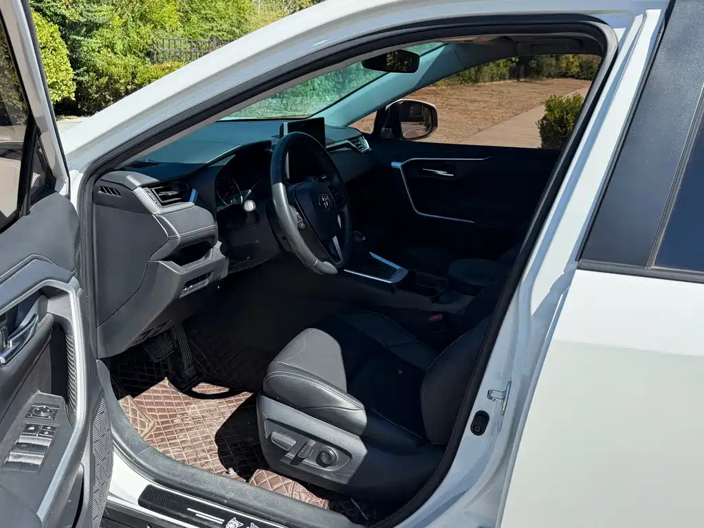 Toyota Wildlander — миниатюра 4
