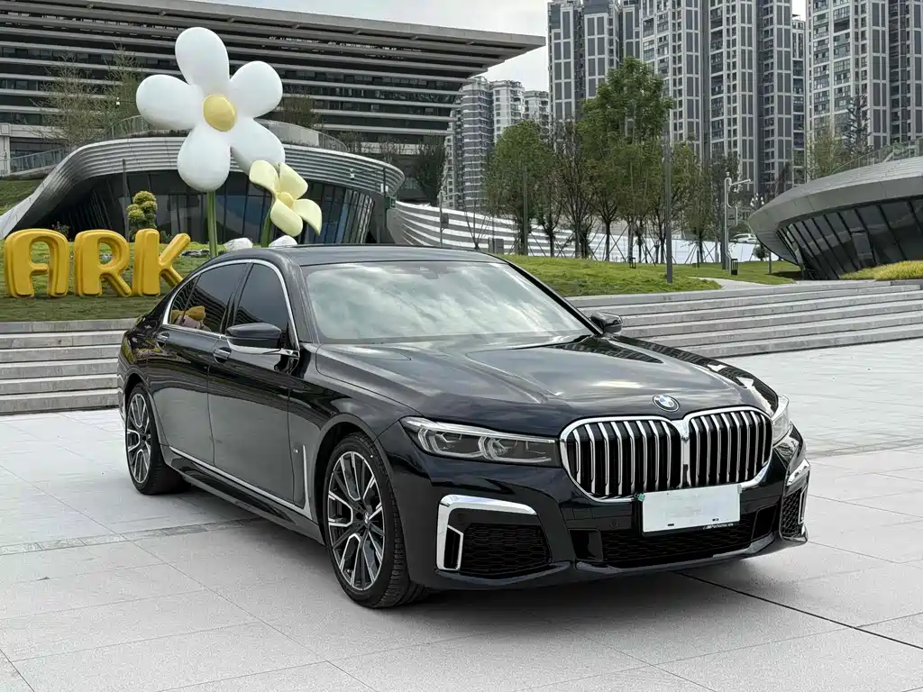 BMW 7 SERIES