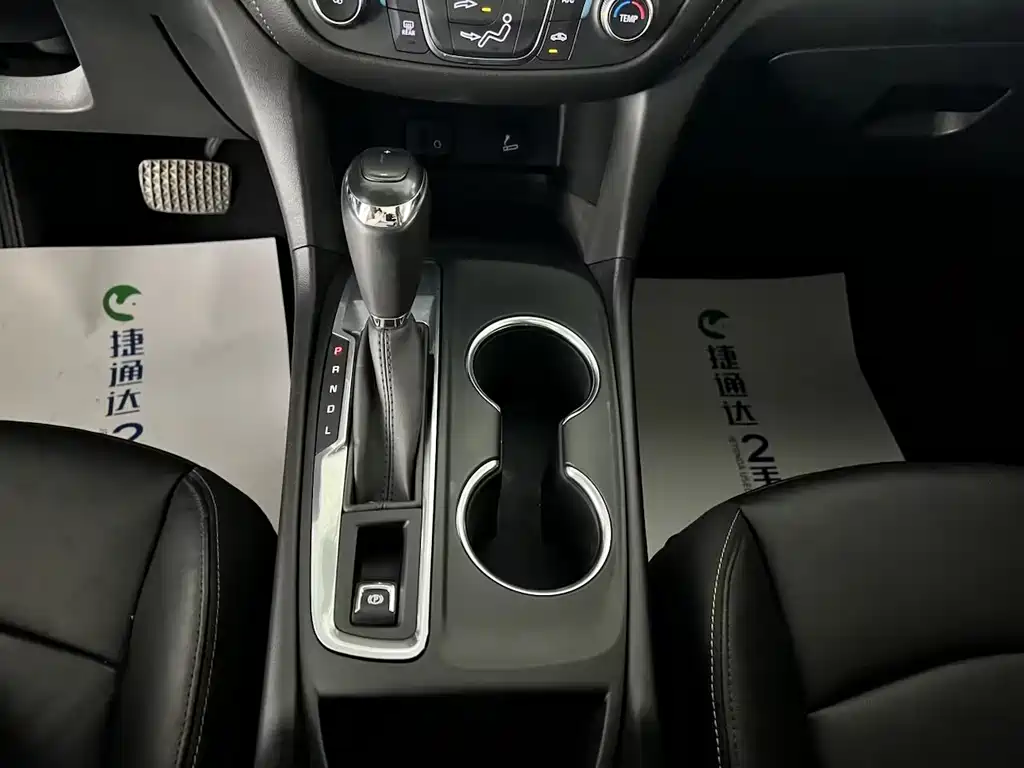 Chevrolet Equinox — миниатюра 9