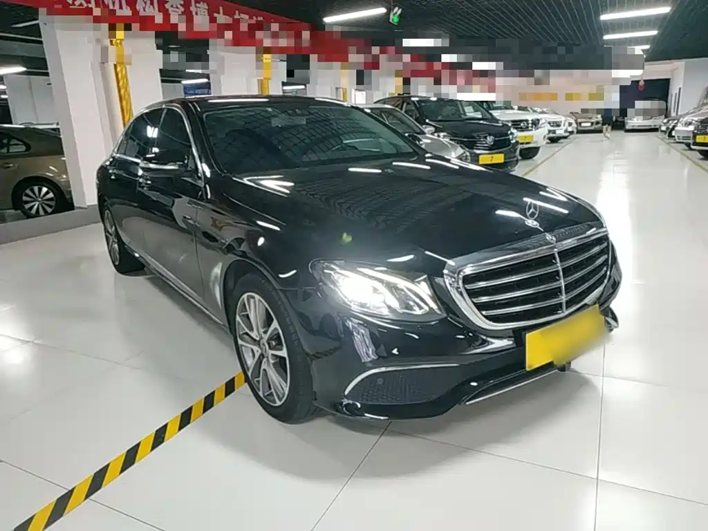 Mercedes-Benz E-Class — миниатюра 4