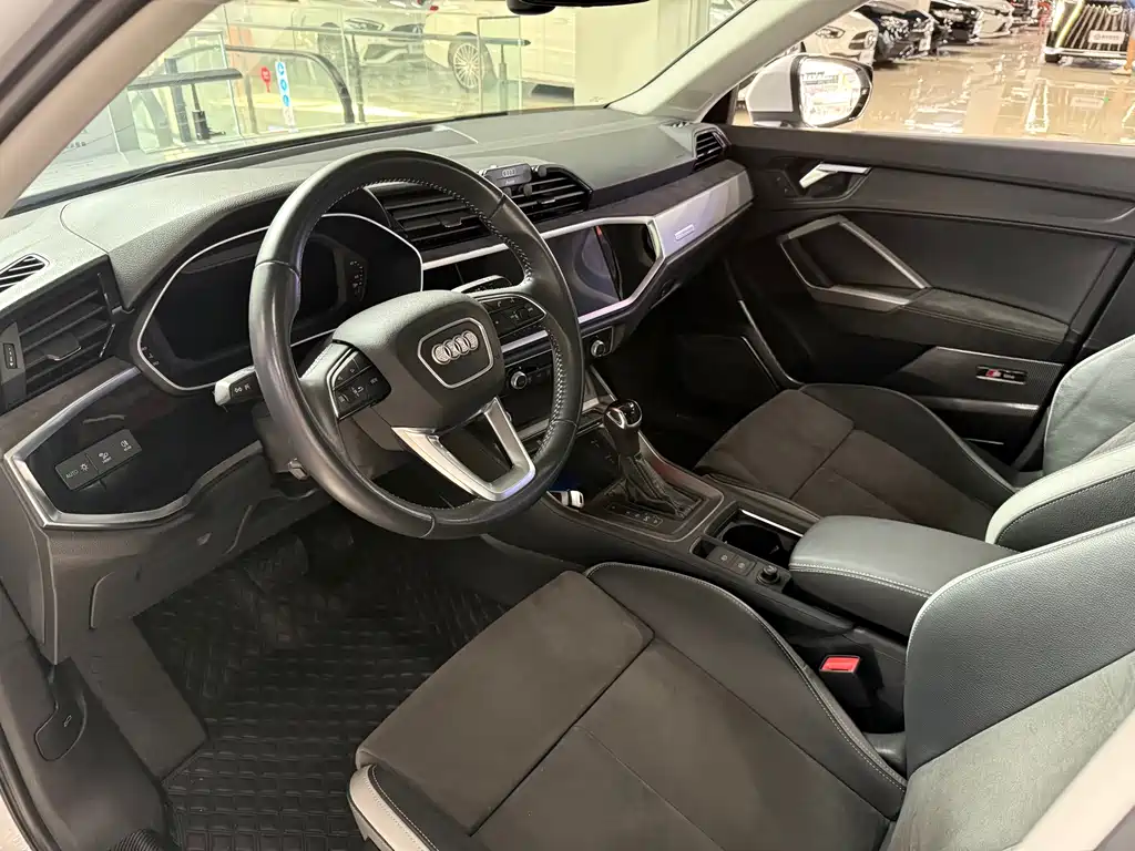 Audi Q3 — миниатюра 4