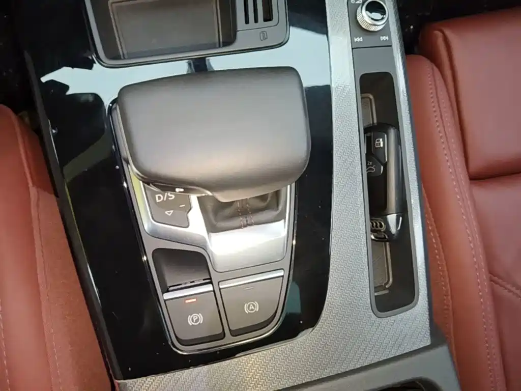 Audi Q5L — миниатюра 14