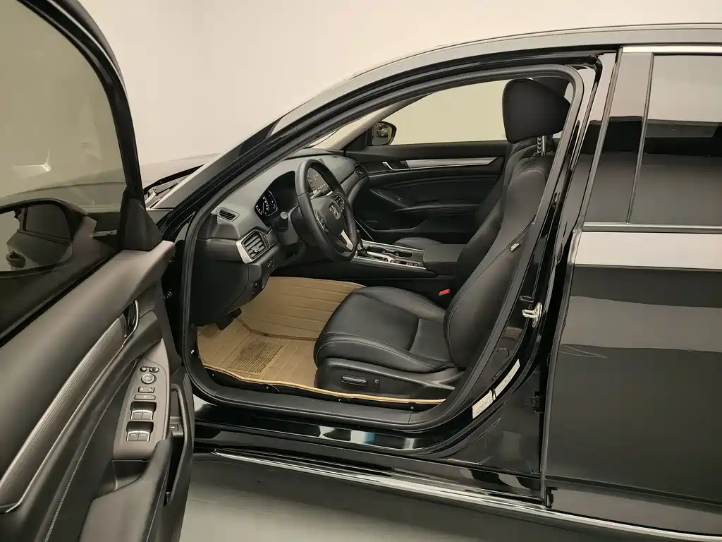 Honda Accord — миниатюра 12