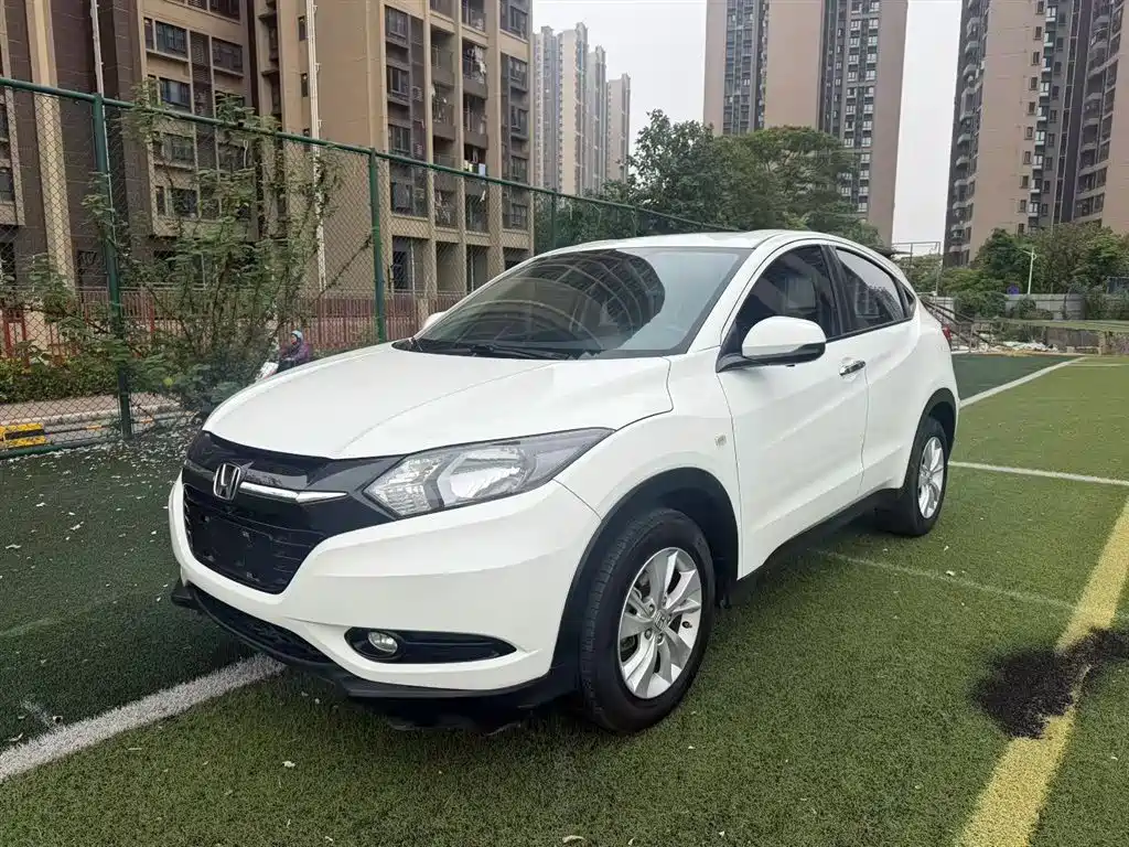 Honda Vezel 2016