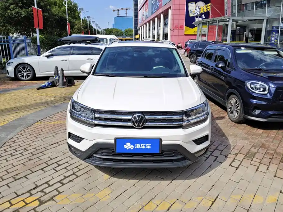 Volkswagen Tharu — миниатюра 2