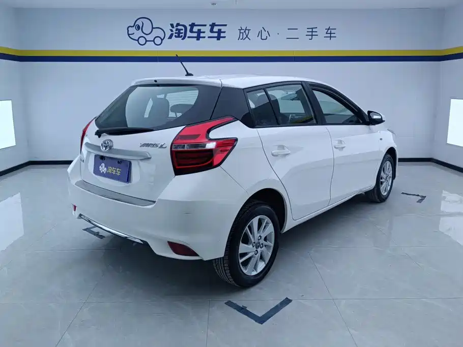 Toyota Yaris L — миниатюра 3