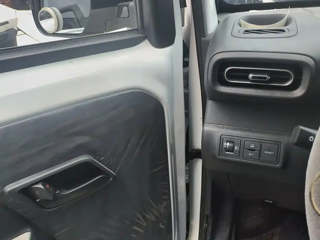 Wuling Zhiguang EV — миниатюра 17