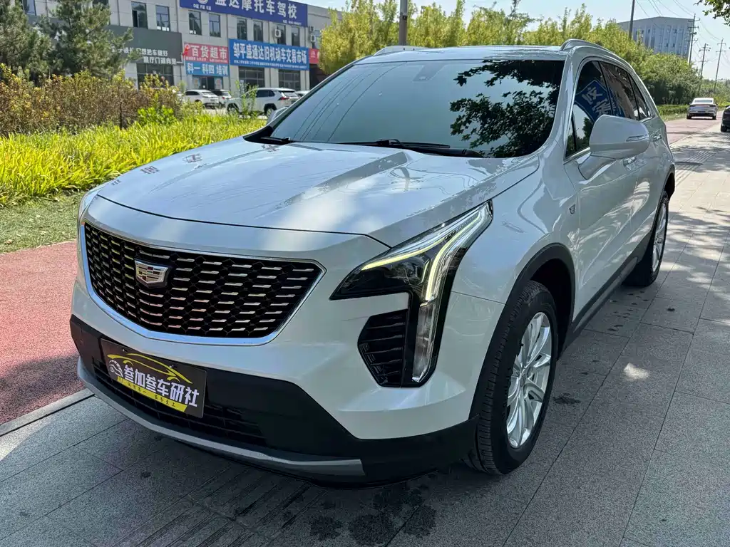 Cadillac XT4