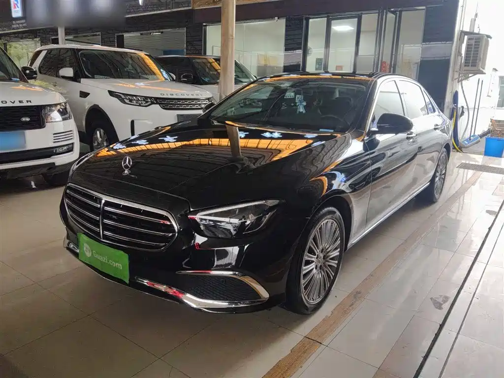 Mercedes-Benz E-Class 2022