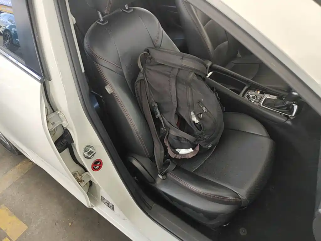 Mazda 3 Axela — миниатюра 25