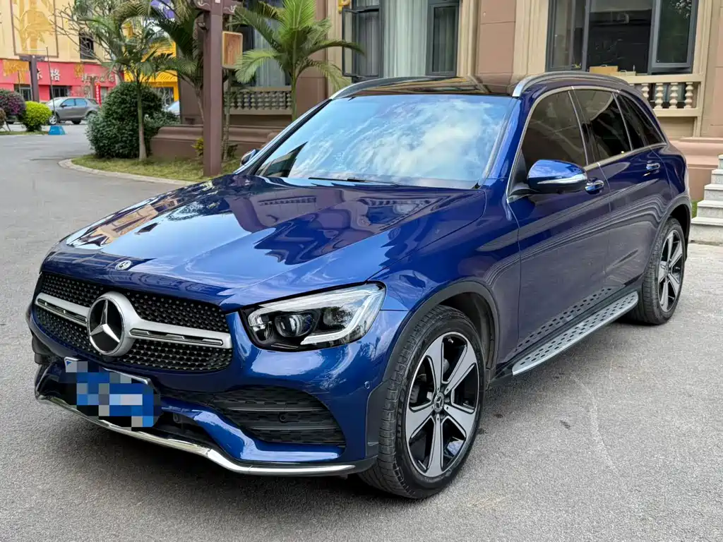 MERCEDES-BENZ GLC