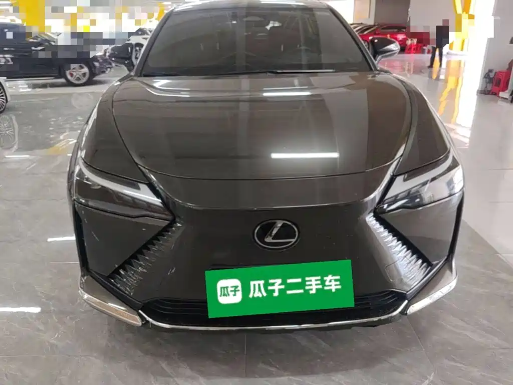 Lexus RZ — миниатюра 3