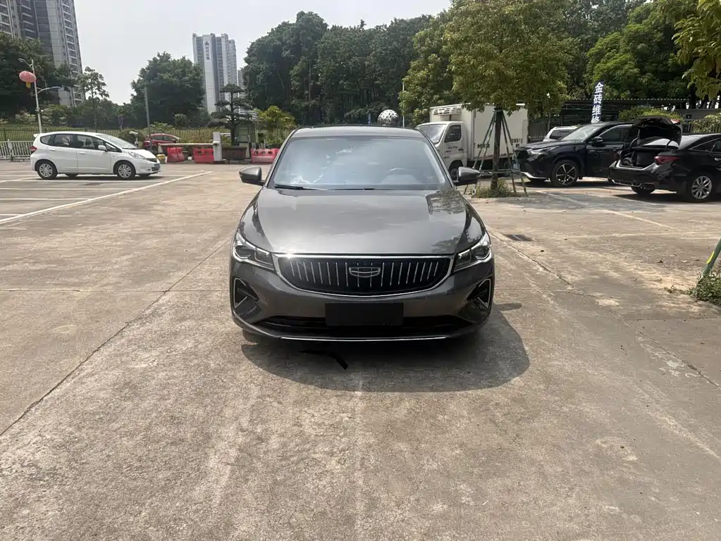 Geely Emgrand — миниатюра 2