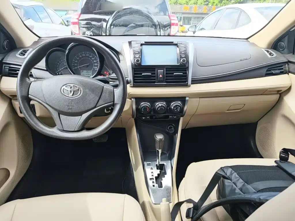 Toyota Vios — миниатюра 10