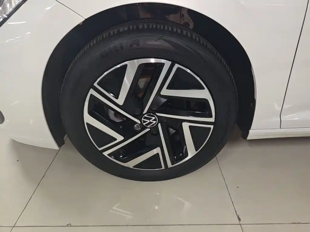 Volkswagen Sagitar — миниатюра 23
