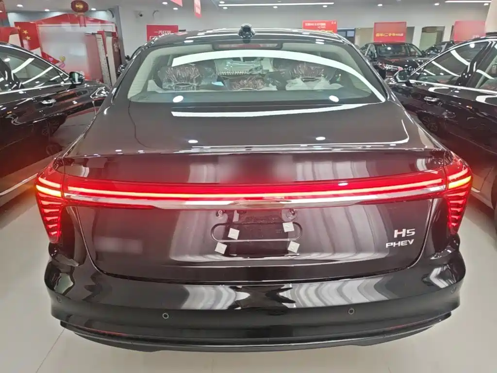 Hongqi Hongqi H5 PHEV — миниатюра 6
