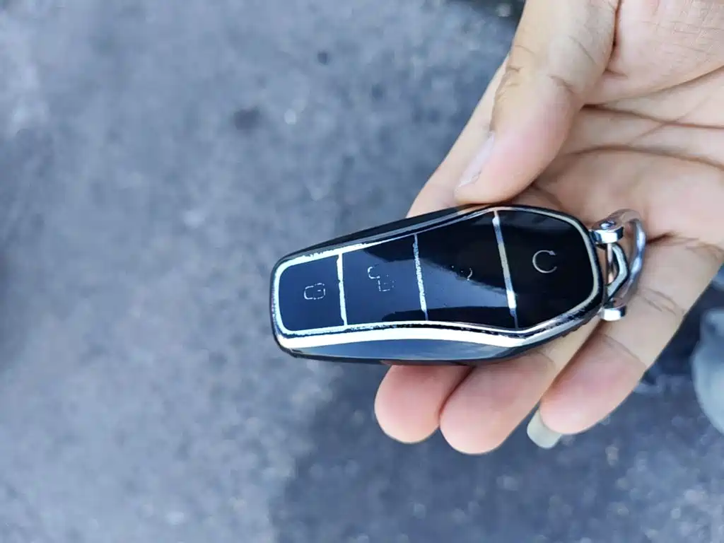 BYD PLUS New Energy — миниатюра 9