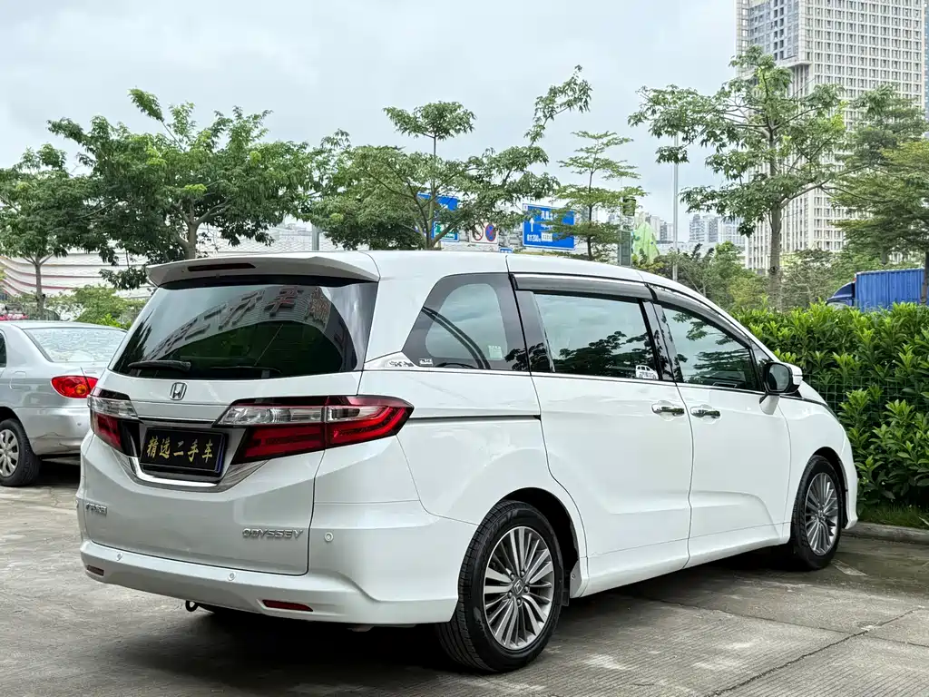 Honda Odyssey — миниатюра 6