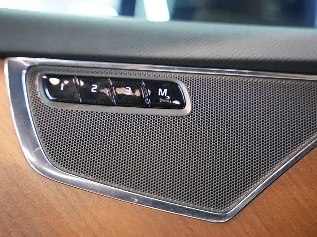 Volvo XC90 — миниатюра 12