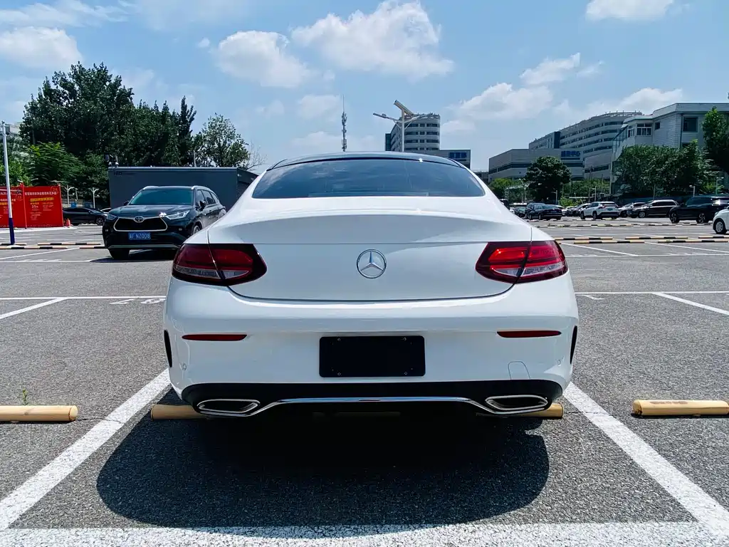Mercedes-Benz C-Class (Import) — миниатюра 11