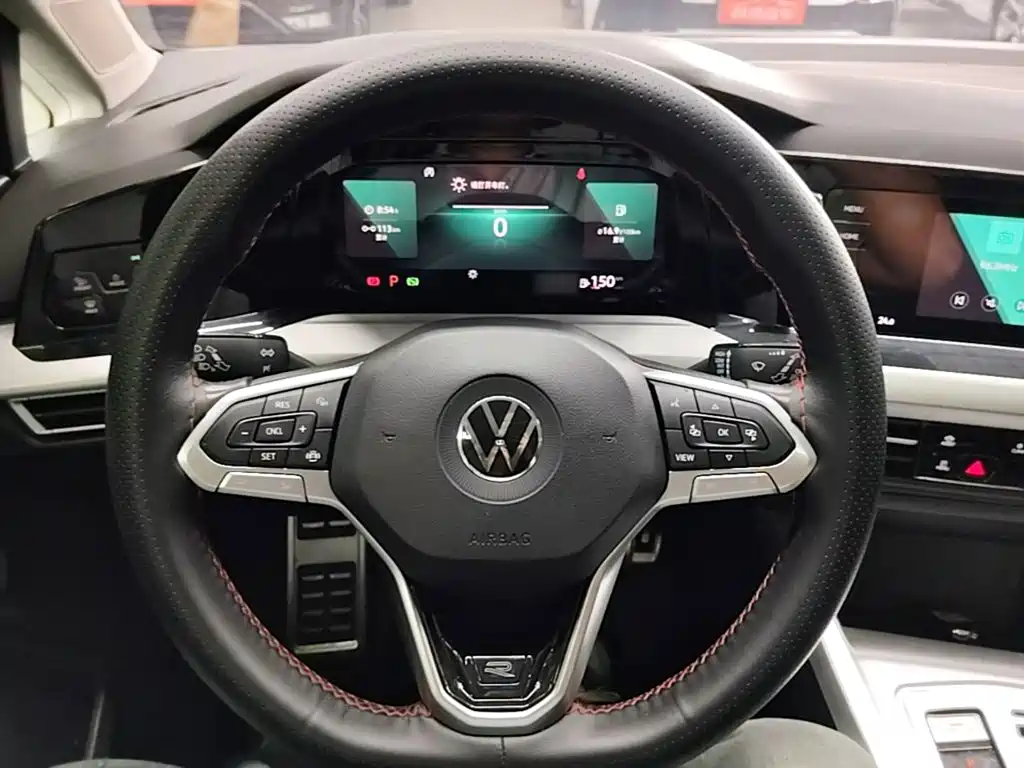 Volkswagen Golf — миниатюра 11