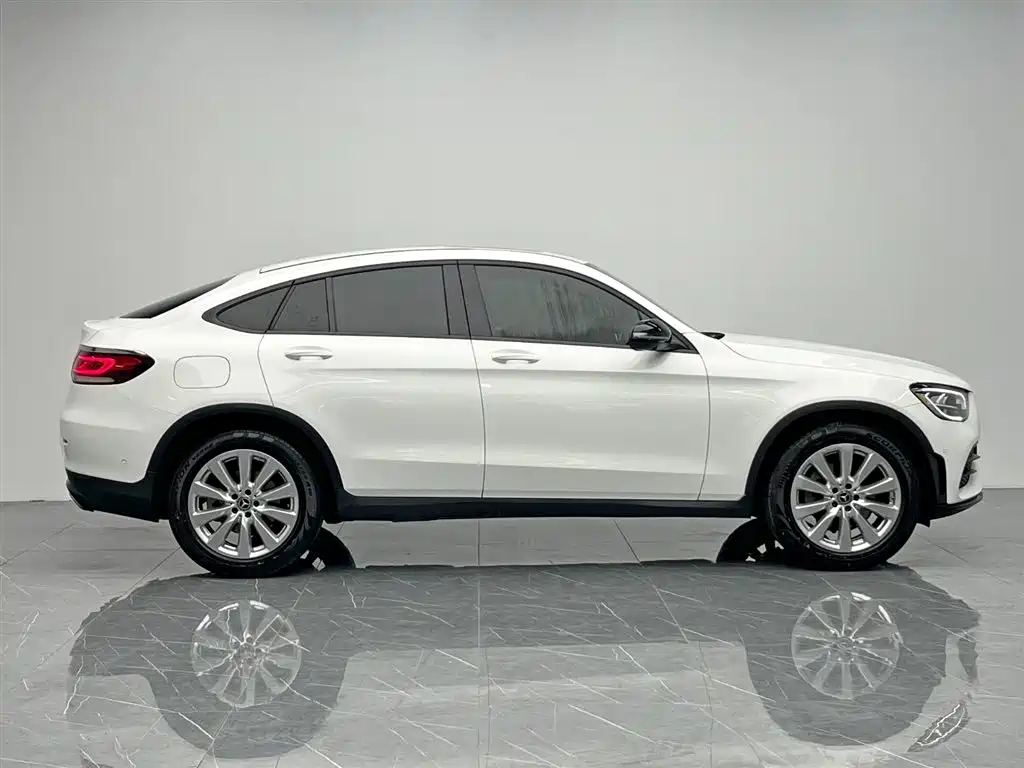 MERCEDES-BENZ GLC COUPE