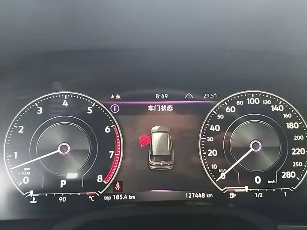 Volkswagen Touareg — миниатюра 12