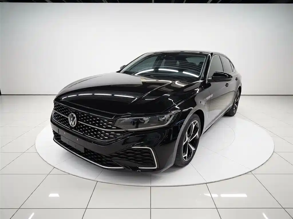 Volkswagen Passat 2023