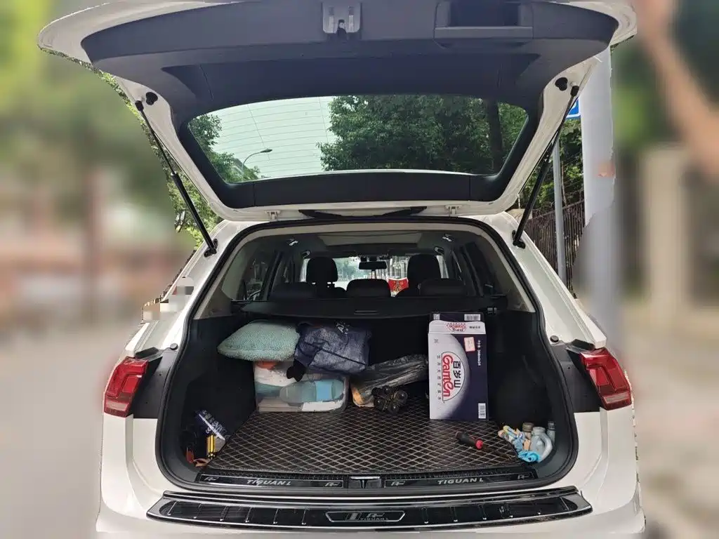 Volkswagen Tiguan L — миниатюра 10