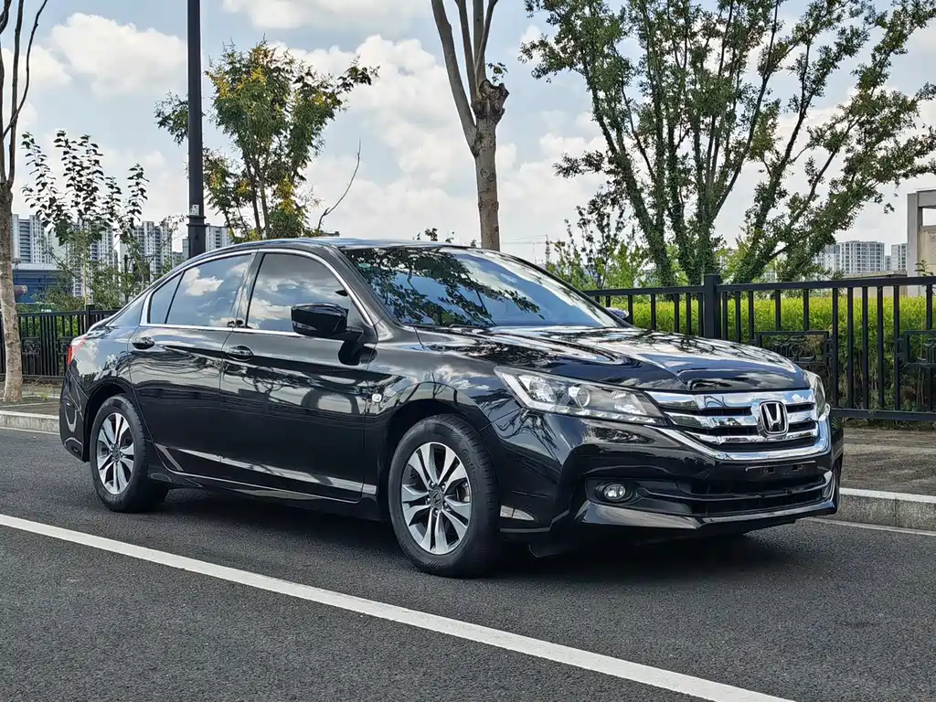 Honda Accord — миниатюра 3