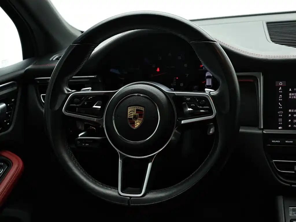 Porsche Macan — миниатюра 14