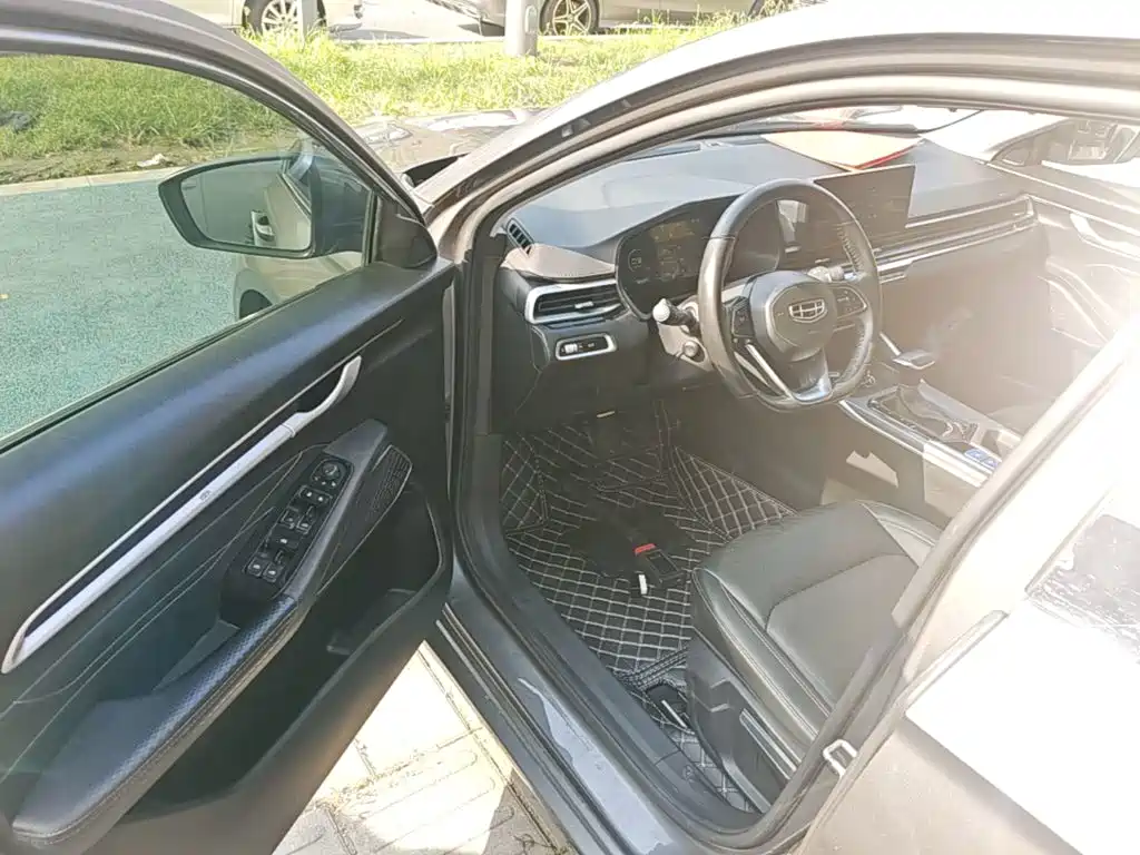 Geely Emgrand — миниатюра 16
