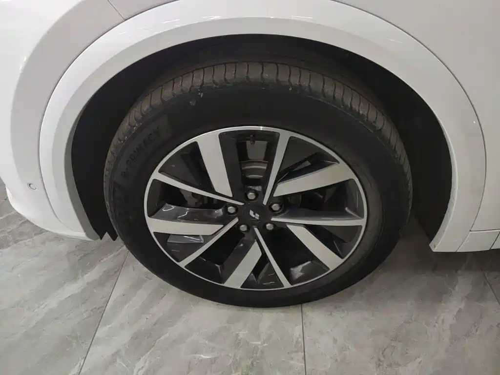 Li Auto Li L7 — миниатюра 23