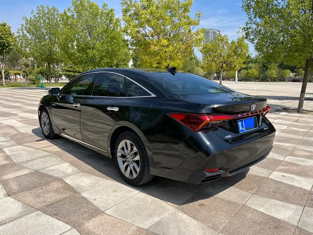 Toyota Avalon — миниатюра 4