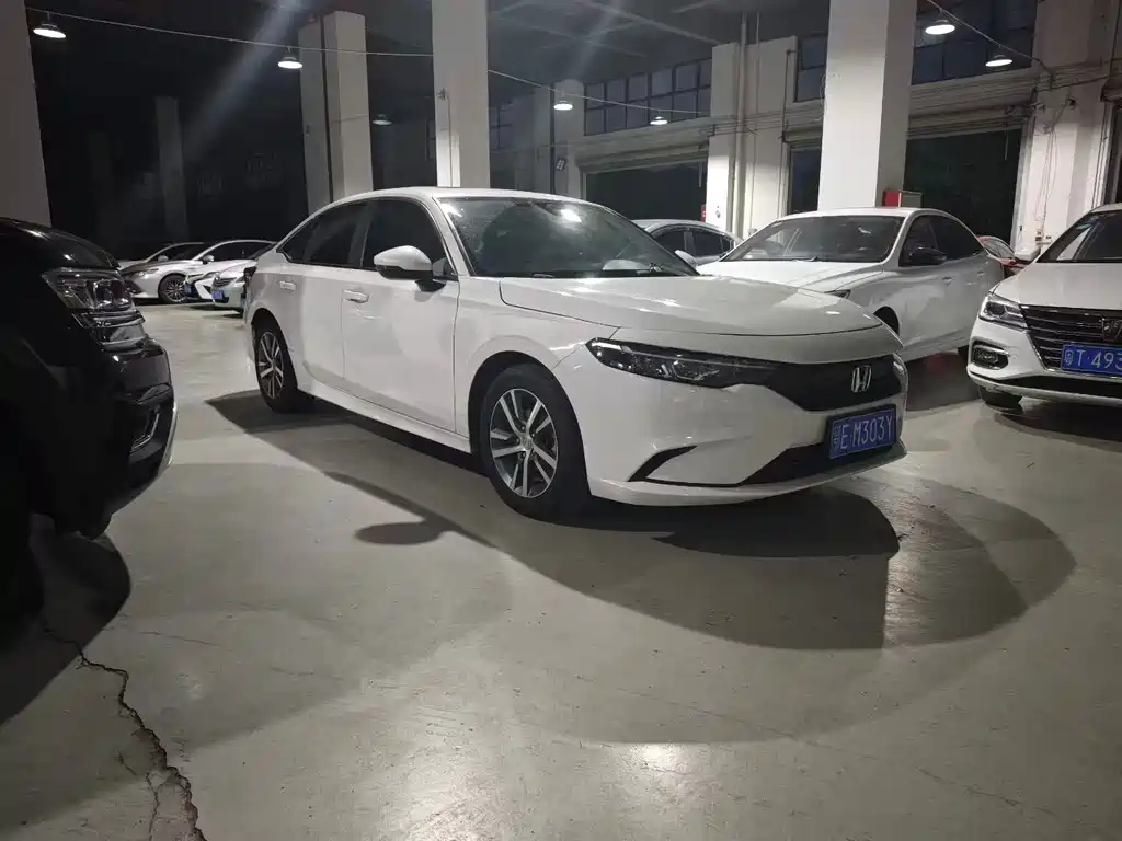 Honda Integra 240TURBO CVT Tech Edition, фото 2