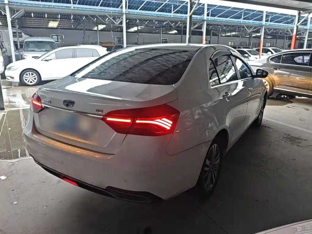 Geely Emgrand — миниатюра 7
