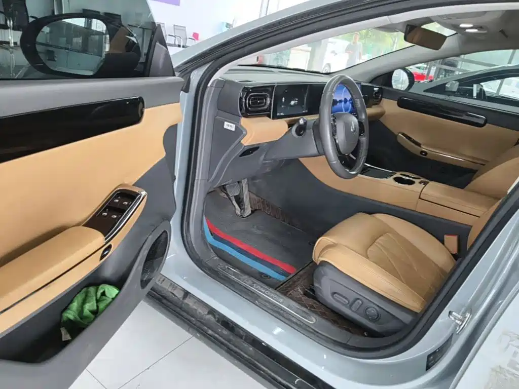 Leapmotor Leapmotor C01 — миниатюра 16