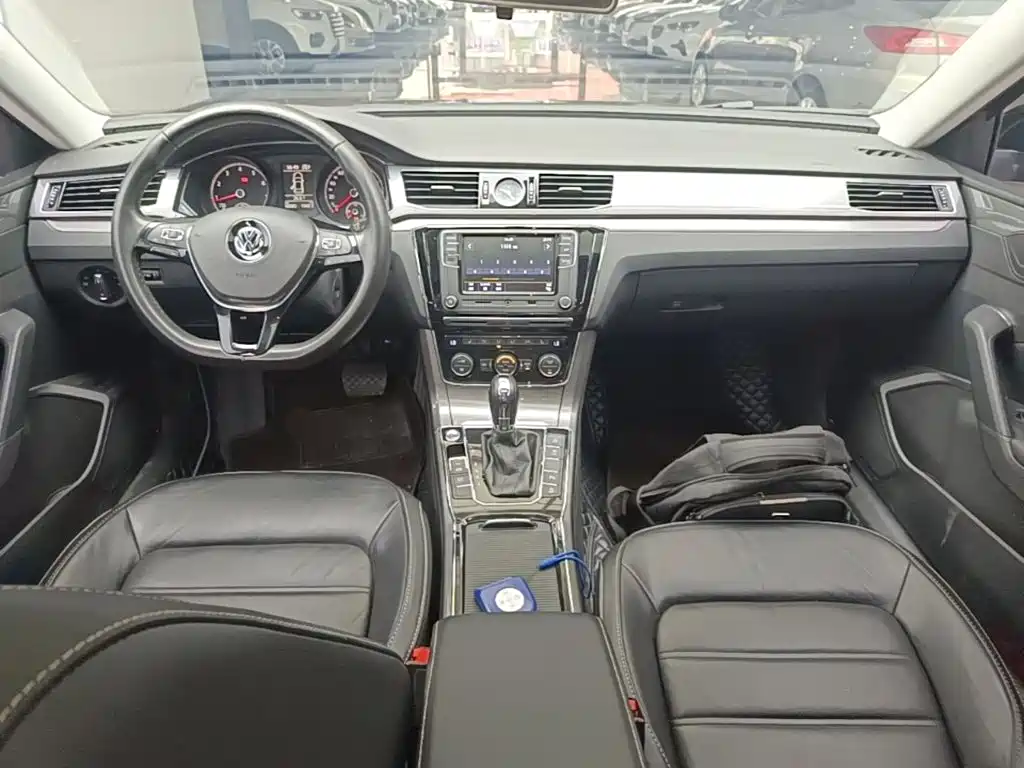 Volkswagen Passat — миниатюра 10