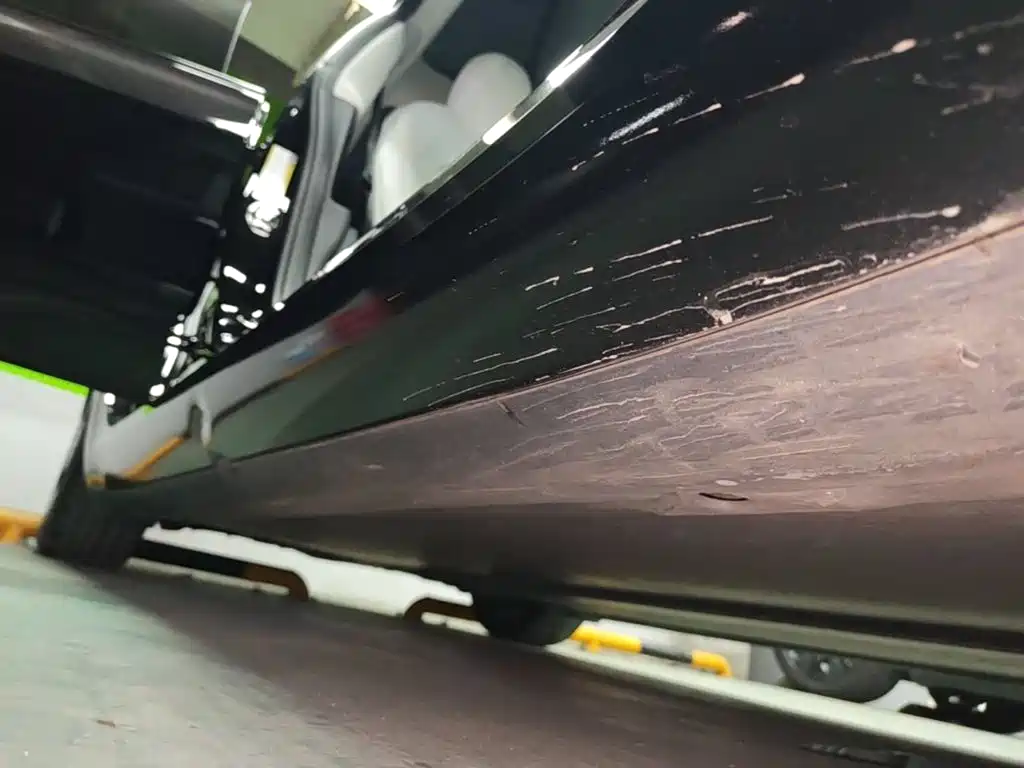 Tesla Model 3 — миниатюра 21