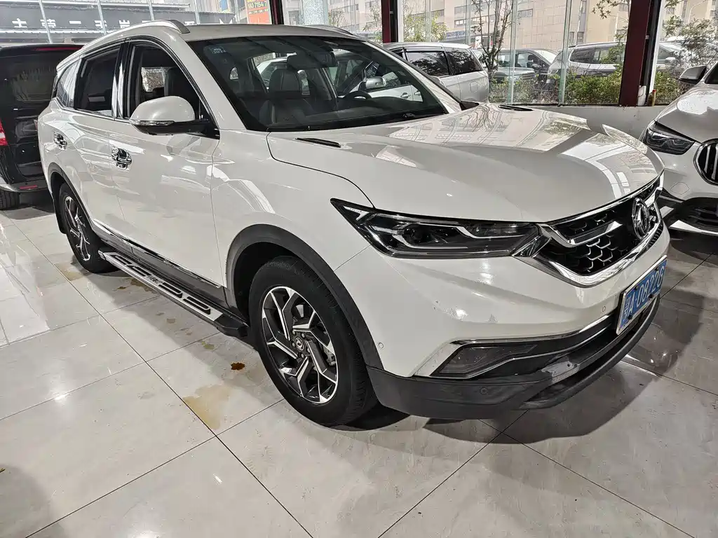 DONGFENG AX7