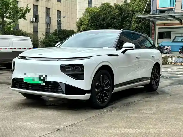 2025 Xpeng G9