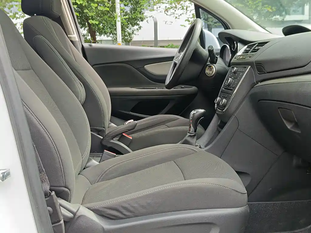Buick Encore — миниатюра 13