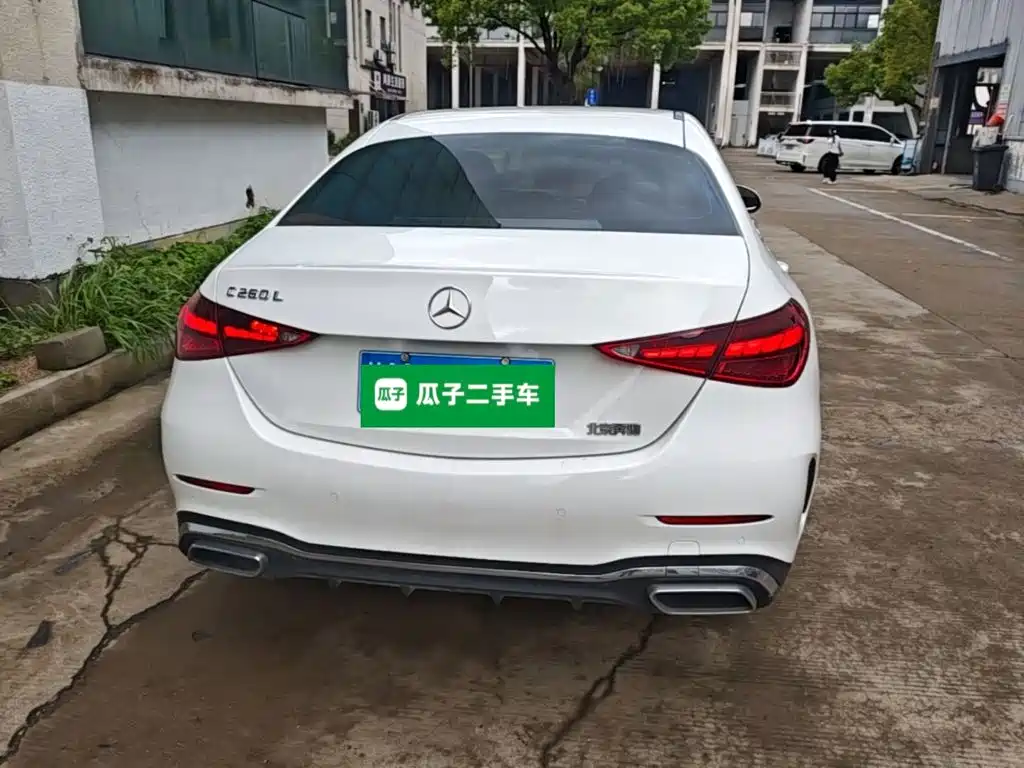 Mercedes-Benz C-Class — миниатюра 6