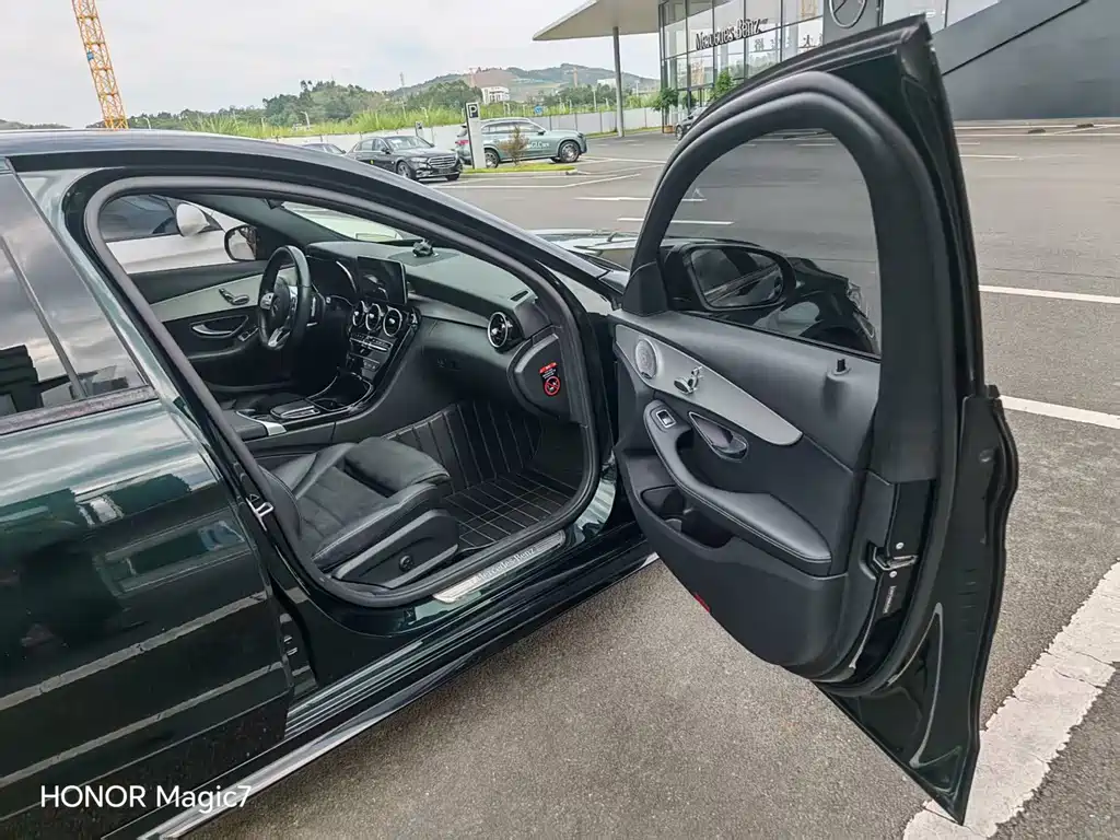 Mercedes-Benz C-Class — миниатюра 9